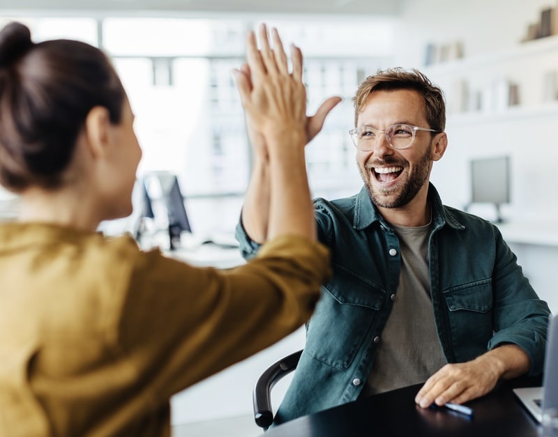 High-five-srg-training-consulting Colleagues high five srg training consulting